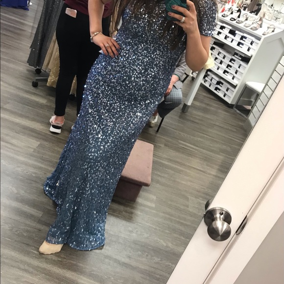 Adrianna Papell Dresses & Skirts - Adrianna Papell Women's Short-Sleeve All Over Sequin Gown.